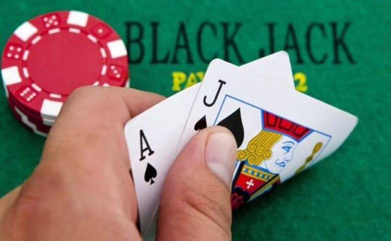 Jugar a la blackjack en línea