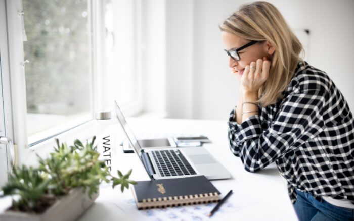 woman working on laptop